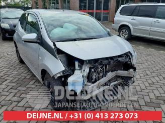 Coche accidentado Toyota Aygo Aygo (B40), Hatchback, 2014 1.0 12V VVT-i 2017/4