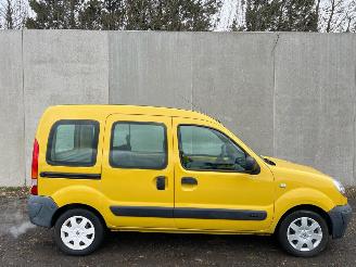 Coche siniestrado Renault Kangoo 1.2-16V 55kW Radio 5P. Authentique 2007/1