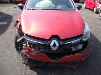 dañado vehículos comerciales Renault Clio  2014/1