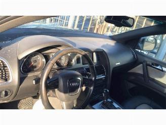 Audi Q7  picture 7