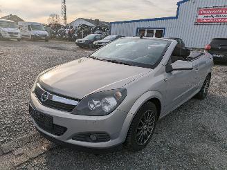 disassembly passenger cars Opel Astra Twin Top Cabrio 1.6 2006/7