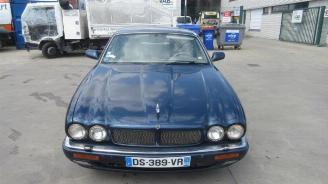 rozbiórka samochody osobowe Jaguar XJ  1996/6