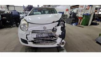 Voiture accidenté Suzuki Alto Alto (GF), Hatchback 5-drs, 2009 1.0 12V 2012/1