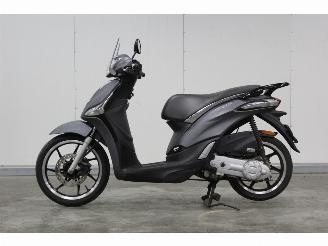 dommages scooters Piaggio  Liberty S SNOR schade 2017/1