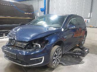 Voiture accidenté Volkswagen Golf Golf VII (AUA) Hatchback 1.4 GTE 16V (CUKB) [150kW]  (05-2014/08-2020)= 2015