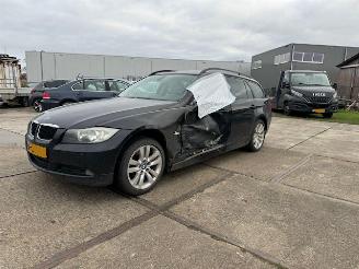 damaged commercial vehicles BMW 3-serie 320d Touring 2006/10