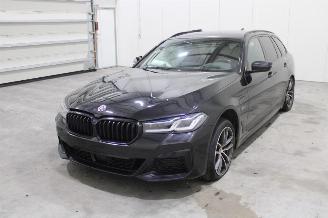 damaged commercial vehicles BMW 5-serie 530 2022/5