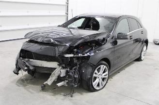 dañado vehículos comerciales Mercedes A-klasse A 160 2016/8