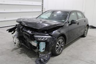 skadebil auto Mercedes A-klasse A 180 2023/4