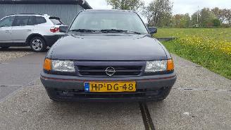 krockskadad bil auto Opel Astra Astra F (53/54/58/59) Hatchback 1.8i 16V (C18XE(Euro 1)) [92kW]  (06-1993/08-1994) 1994/3