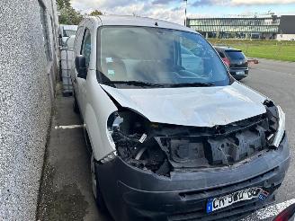 damaged commercial vehicles Renault Kangoo  2013/2