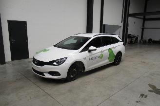 skadebil auto Opel Astra ULTIMATE 2021/1